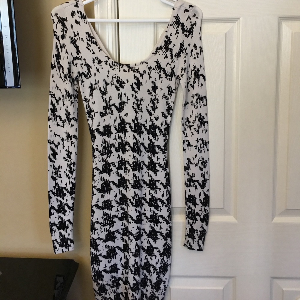 Guess black & white sweater dress