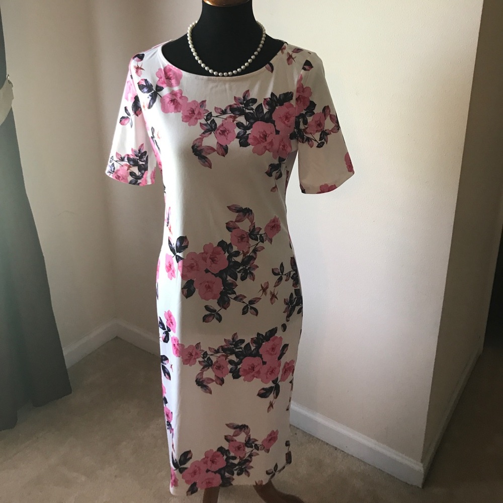 🌺🌺🌸A Dress 👗🎀🎀