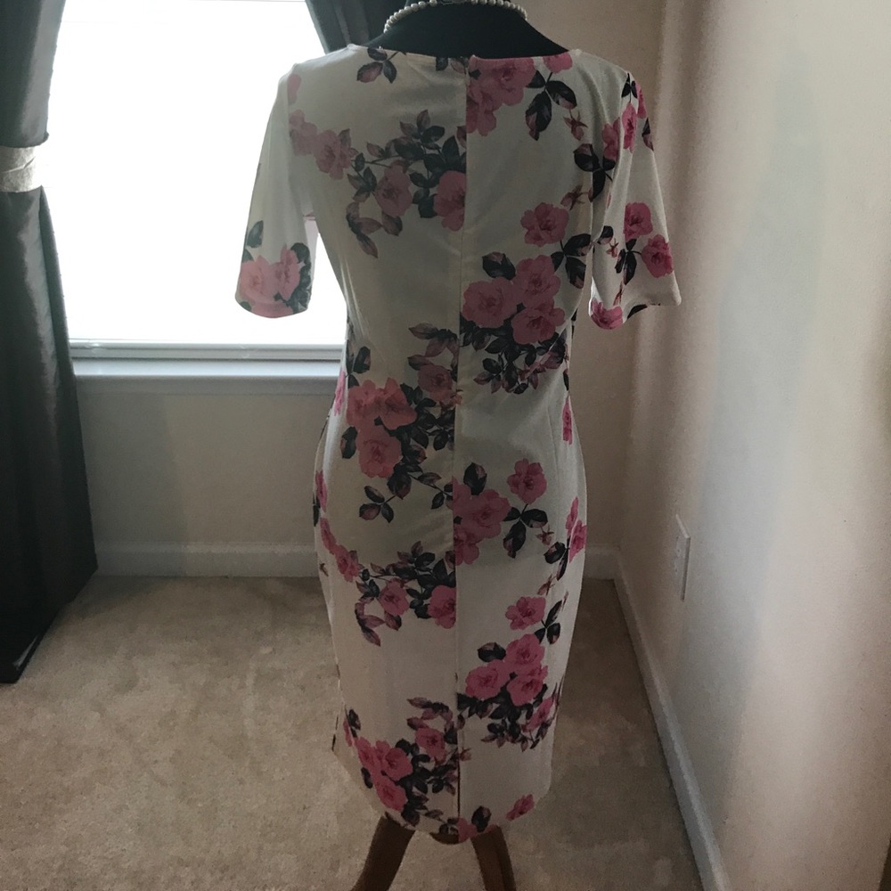 πΊπΊπΈA Dress πππ - Picture 4 of 6