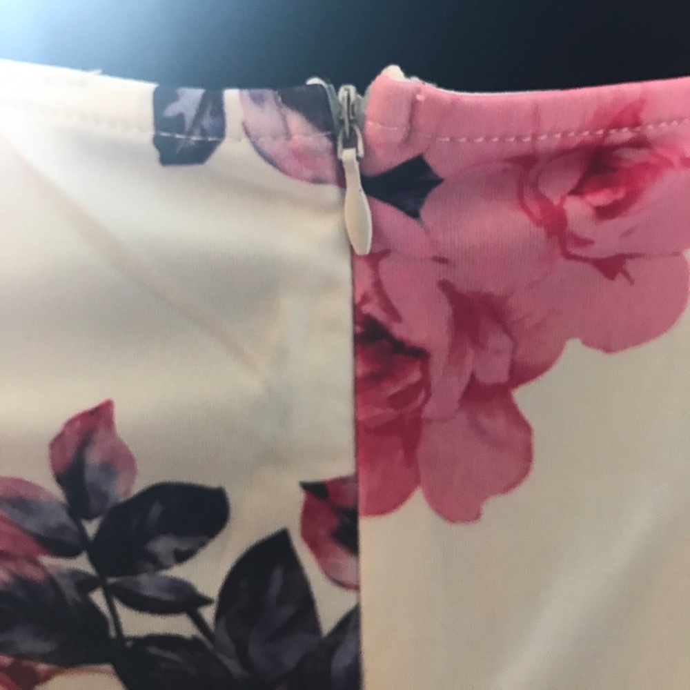 πΊπΊπΈA Dress πππ - Picture 5 of 6
