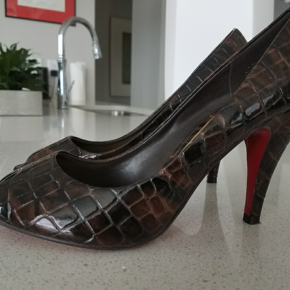 Mahogany alligator open toed heels
