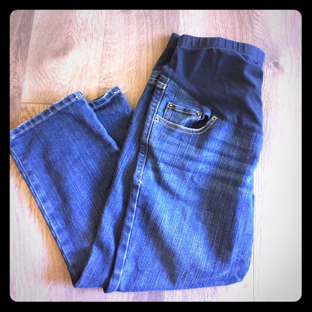 Full-Panel Maternity Capris