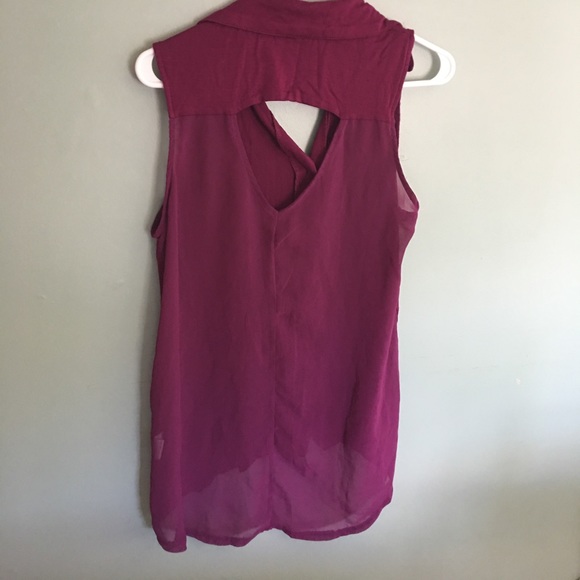 Top - Picture 2 of 2