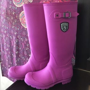 Kamik rain boots