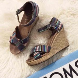TOMS Wedges