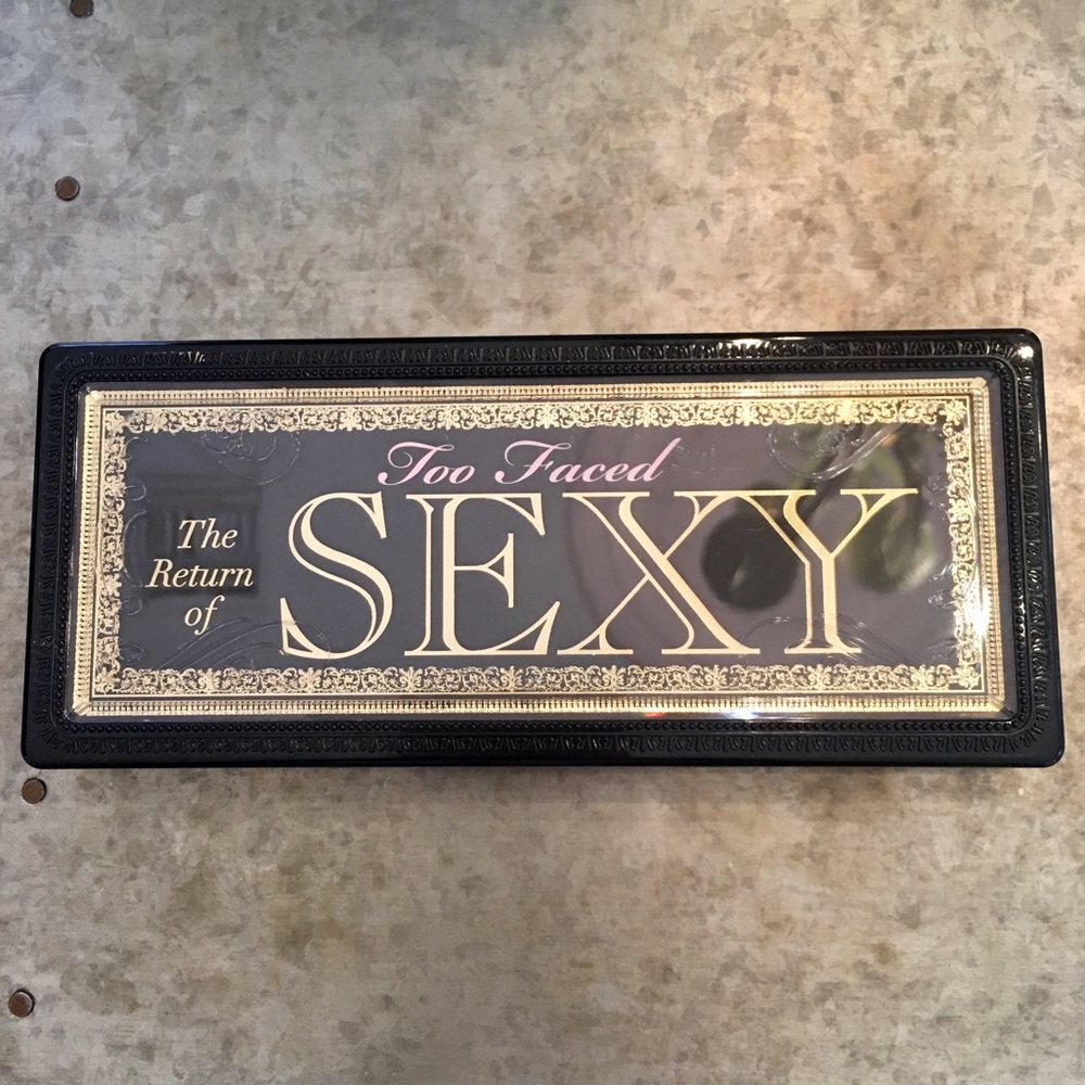 LIKE NEW Too Faced Return of Sexy Shadow Palette