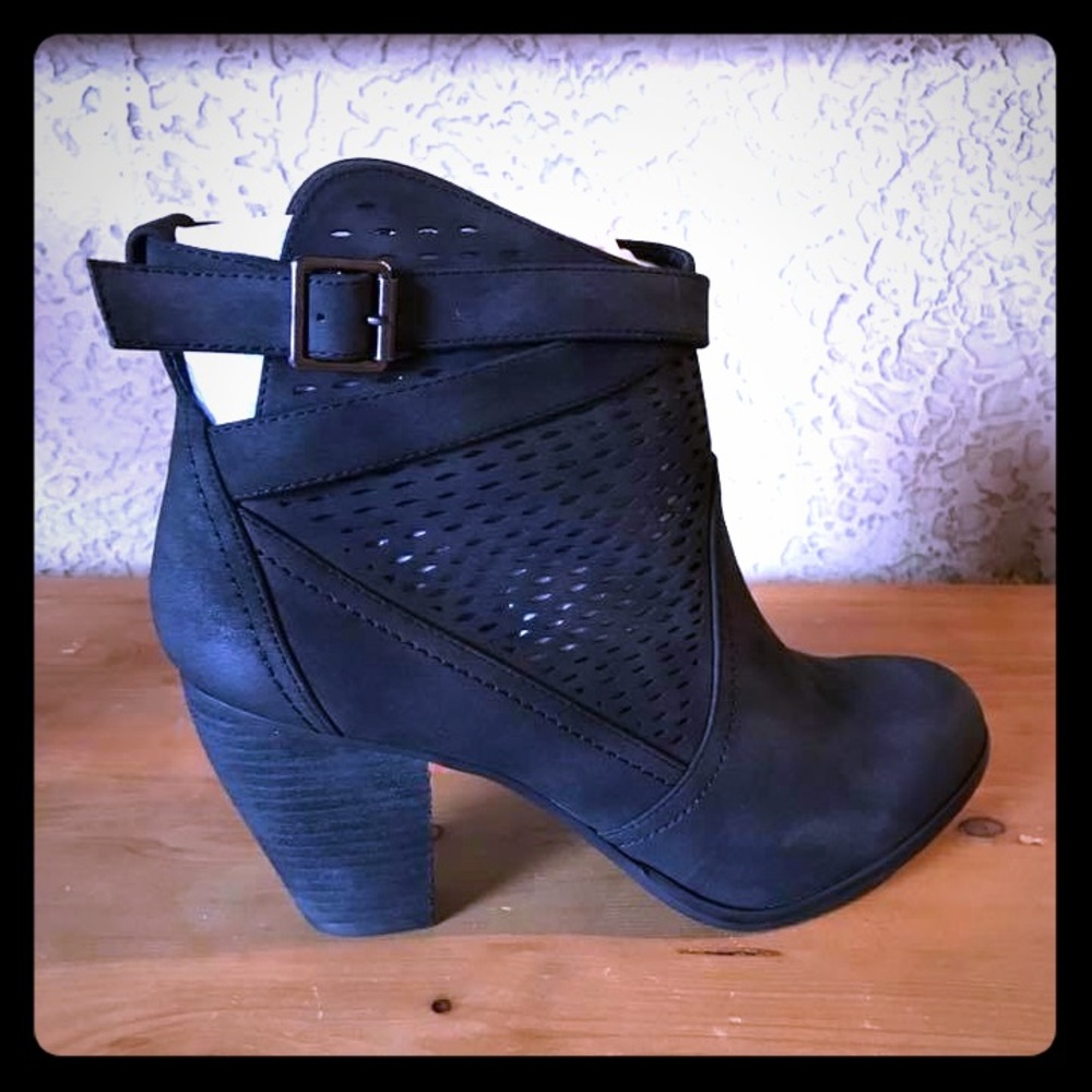 New Black Ankle Boots