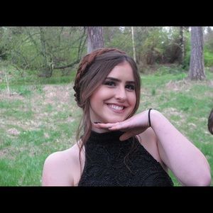 Meet your Posher, Jillian