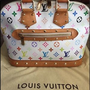 AUTHENTIC Louis Vuitton Alma Handbag