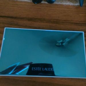 Estee Lauder contour palette