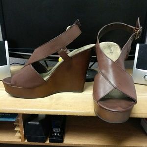 New Maurice's wedges