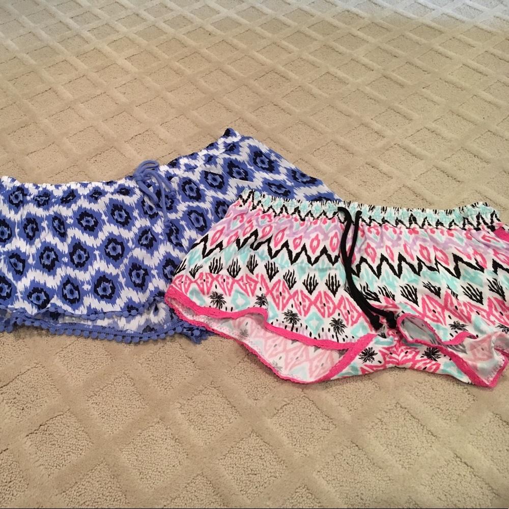 BUNDLE= 2 pajama shorts( come together)