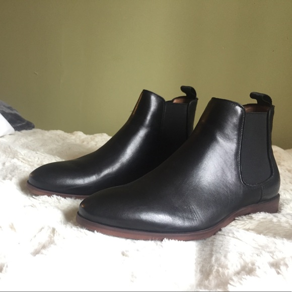 ALDO Croaven size 9.
