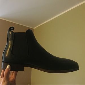 ALDO Croaven size 9.