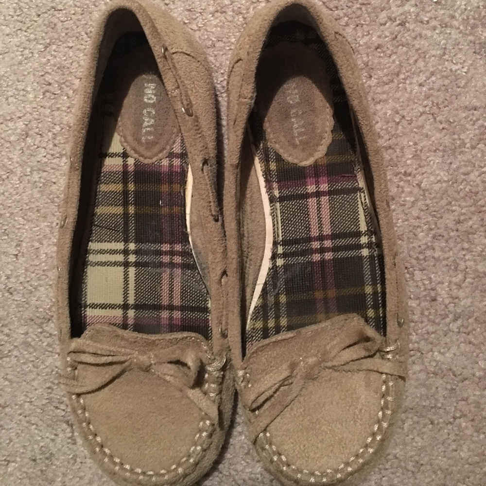 Slip on's - Picture 3 of 6