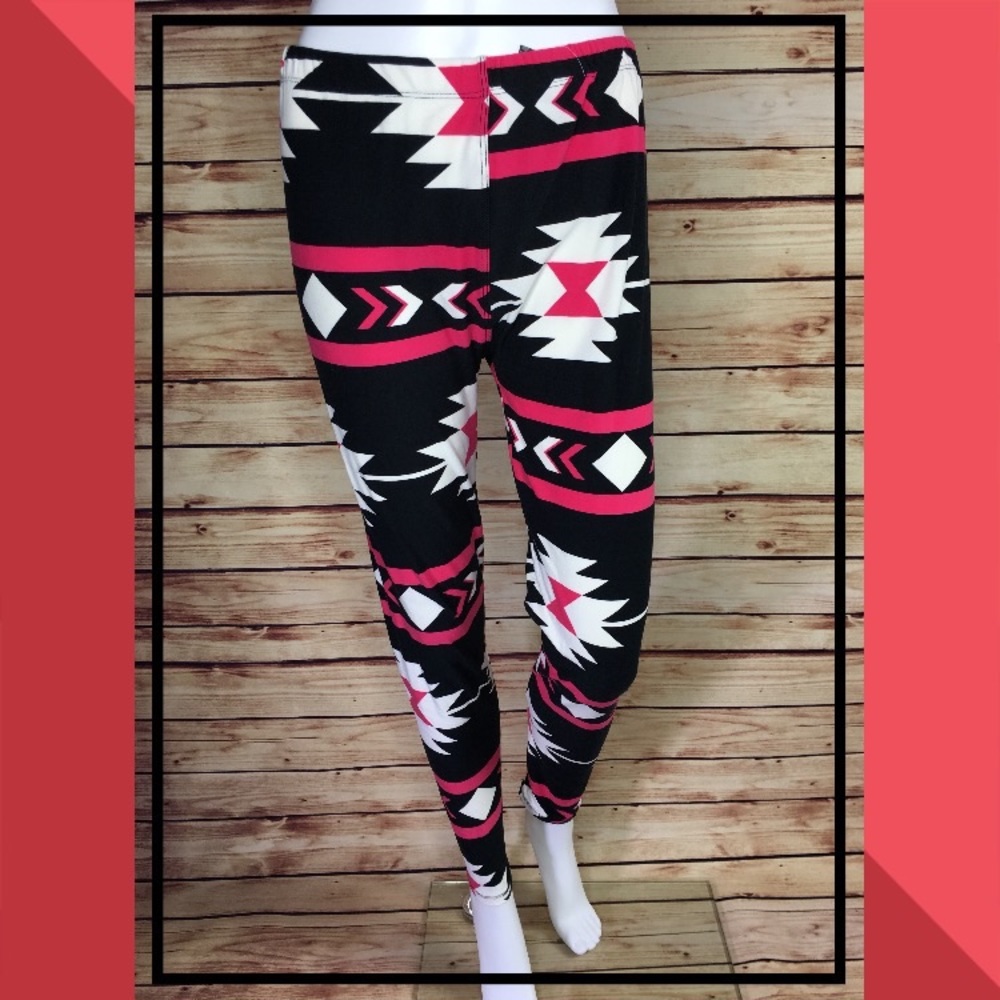 Pink Aztec print leggings(plus)