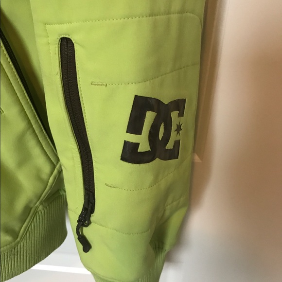 DC Gamut Softshell Snowboarding Jacket - Picture 4 of 7