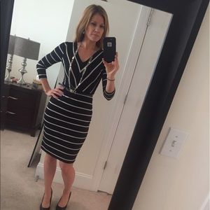 White House black market dress with skinny belt