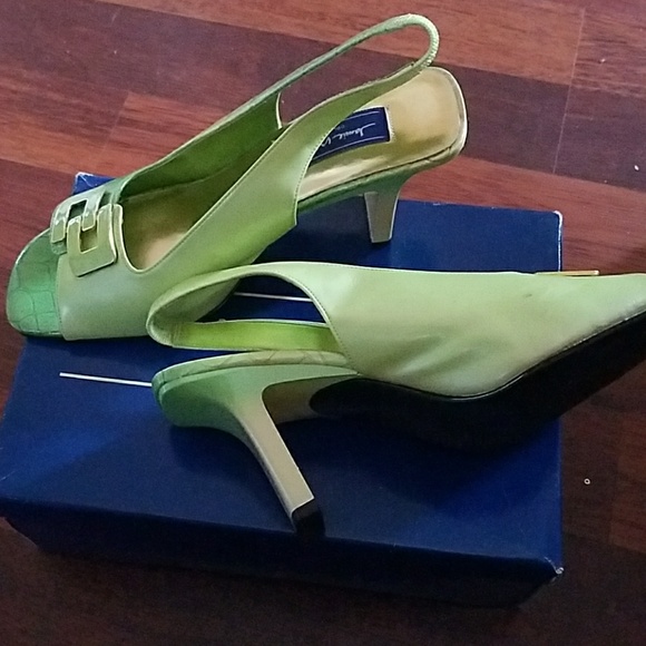 3 inch lime green open toe and heel shoe - Picture 3 of 3