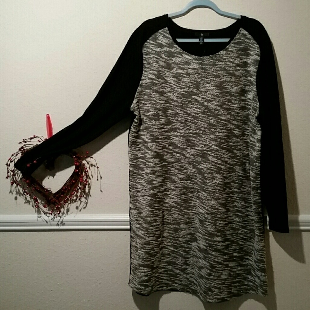 Gray/black tweed throw over dress long sleeve
