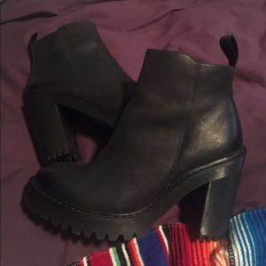 Magdalena Dr. Martens