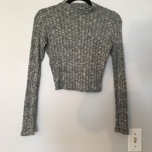 Black and White Long Sleeved Crop