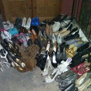 Ladies boots..sandals..flipflops..heels...sell all