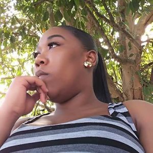 Meet your Posher, Kiki