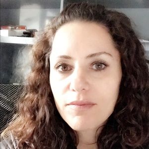 Meet your Posher, Dana