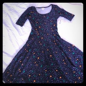 LuLaRoe Nicole dress size small