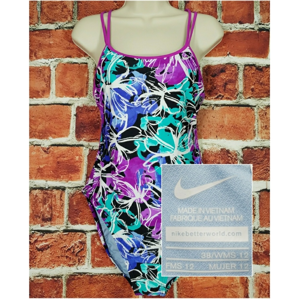 Women's Nike One Piece Swimsuit