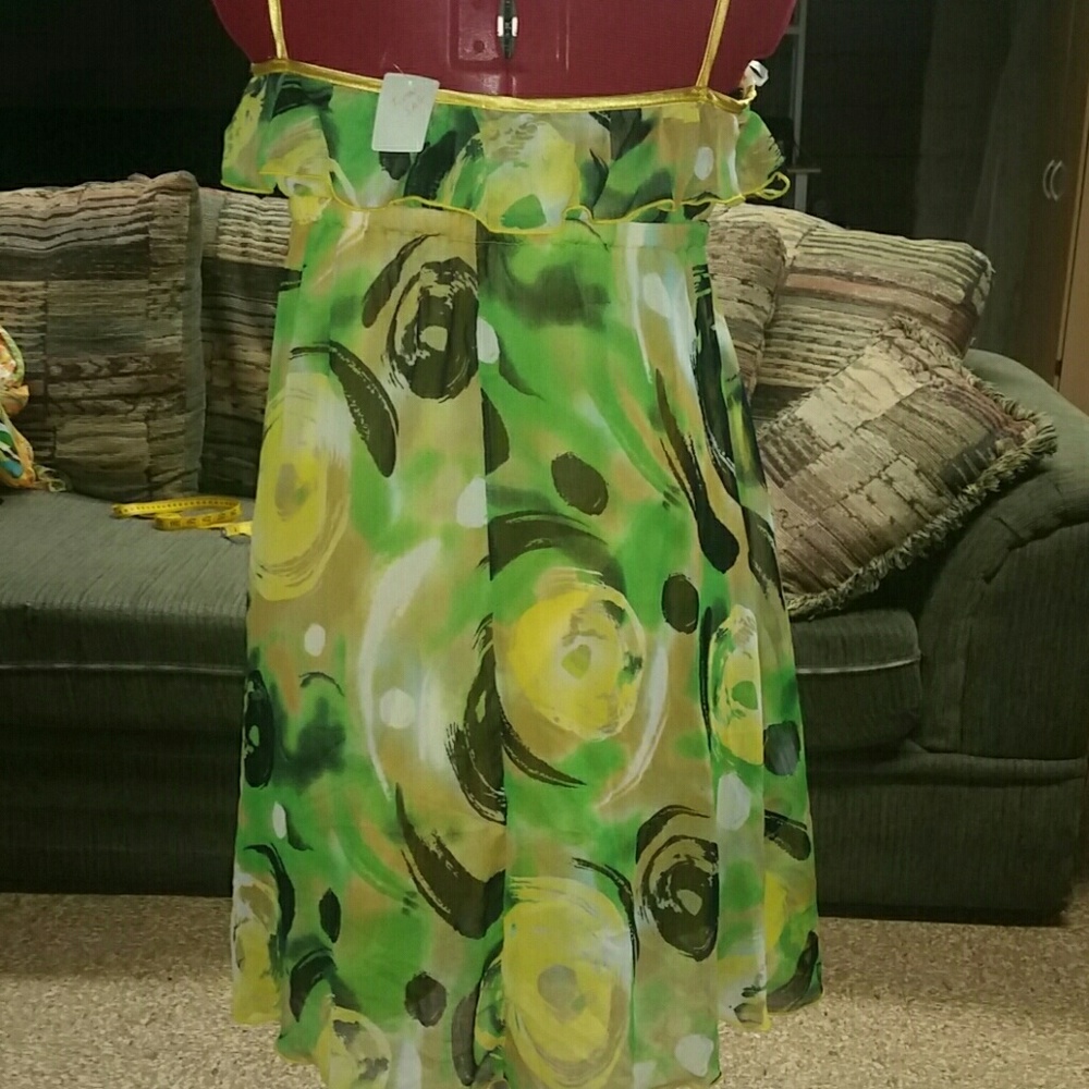 Yellow summer dress - Picture 2 of 4