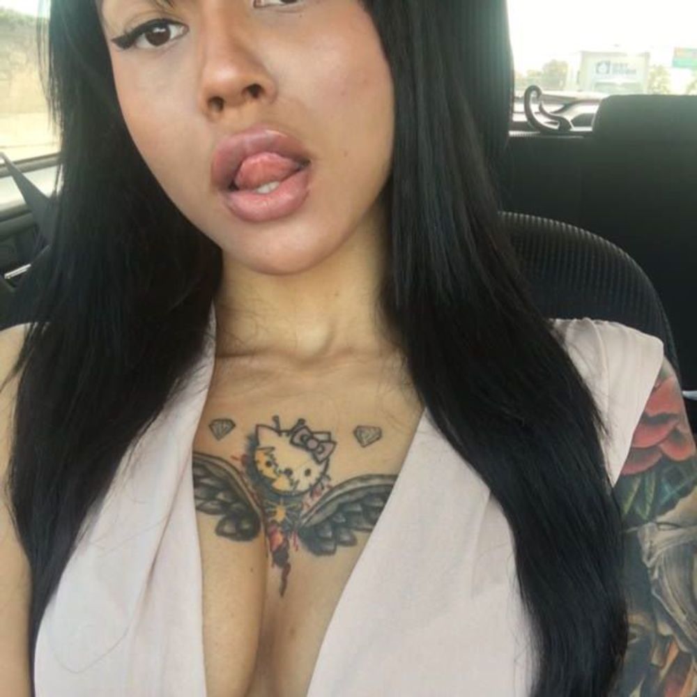 Meet your Posher, Nessie