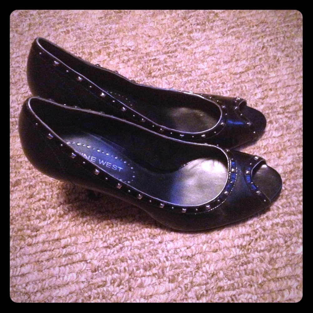 Black heels