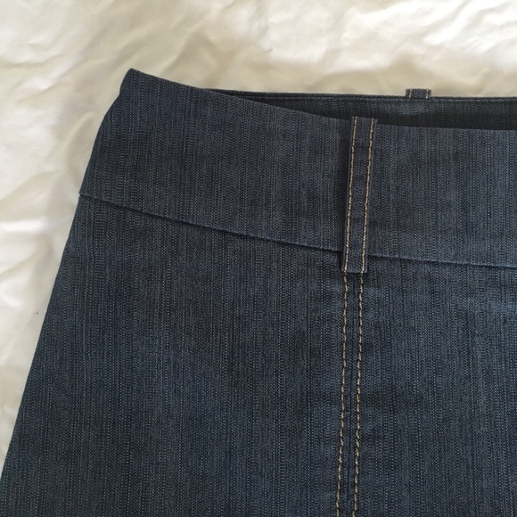 Guess collection mini skirt - Picture 7 of 7