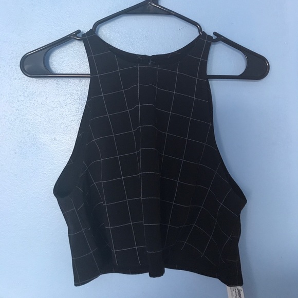 Haltered Crop top !! - Picture 5 of 7