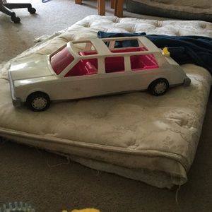 DONATING TONIGHT!! Barbie limousine