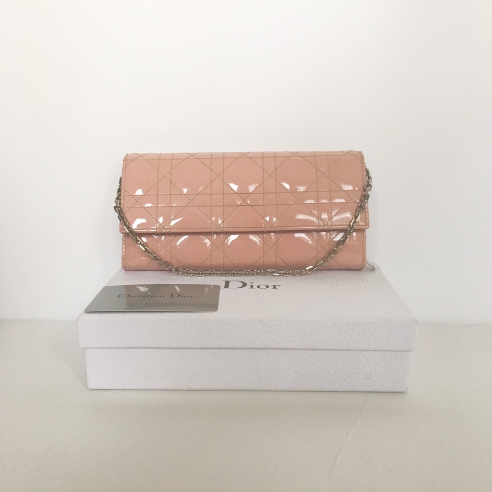 authentic Dior wallet on chain