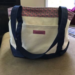 Vineyard vines tote