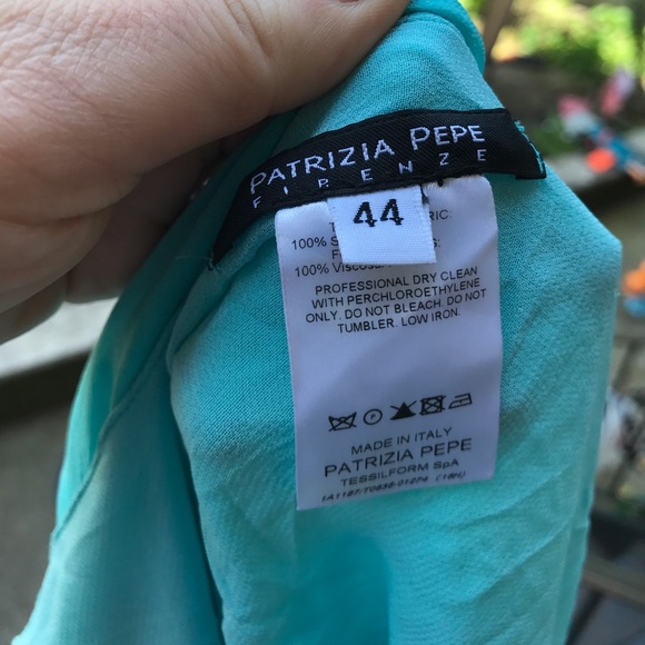 Dress - Picture 4 of 4