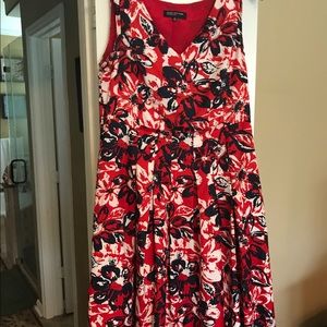 Size 12 sleeveless knee length dress