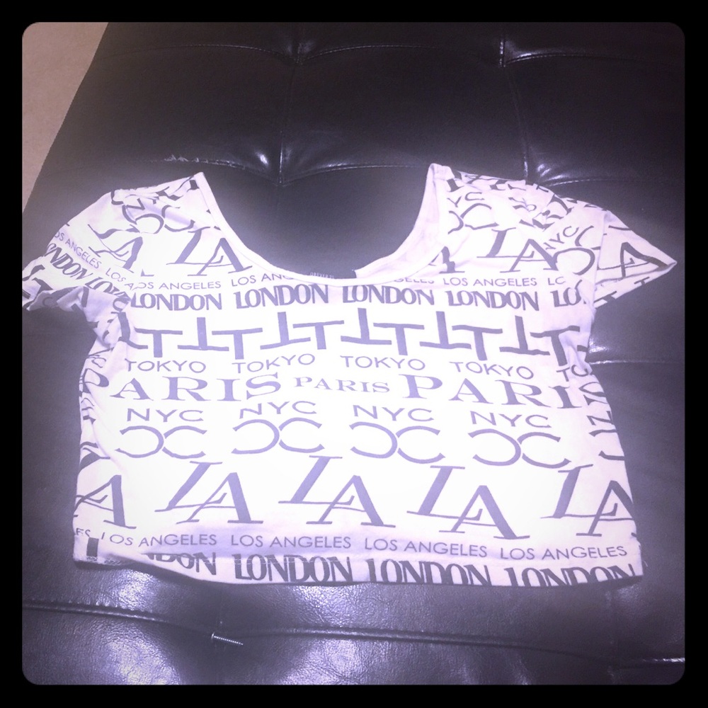 Printed short sleeve- crop top