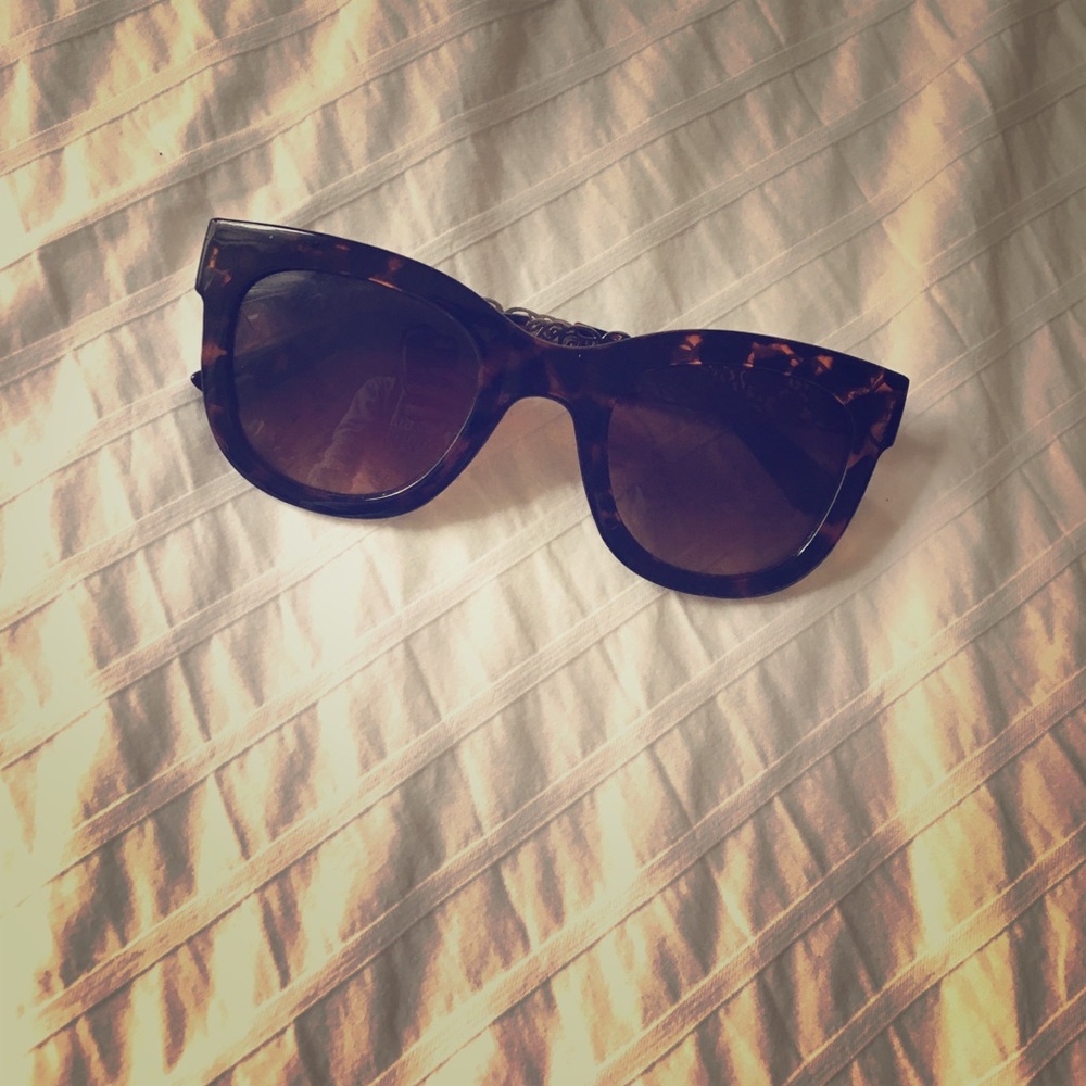 Sun glasses