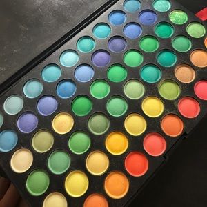 120 color eyeshadow palette
