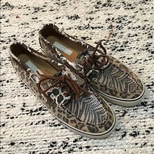 Animal print Sperry's