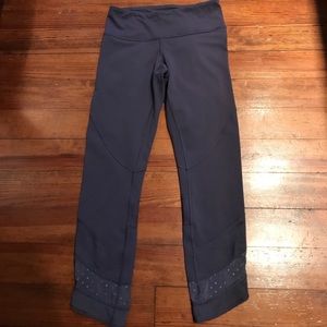 Cropped Lululemon pants
