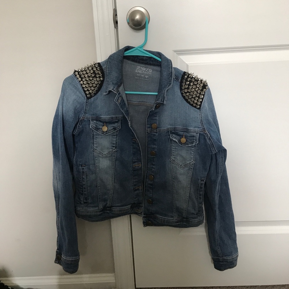 Large/medium denim Jacket