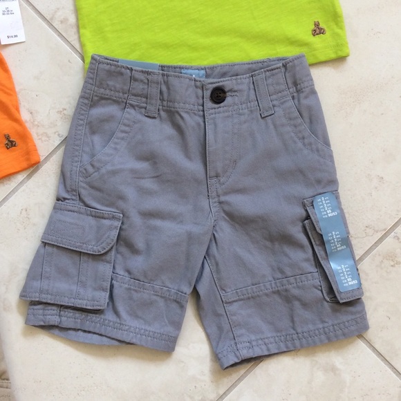 BUNDLE OF BABYGAP 2 YEARS SHORTS AND  T SHIRTS NWT - Picture 4 of 8