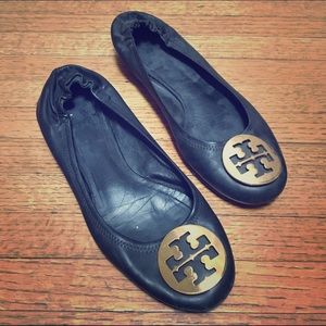 Great Condition Tory Burch Iconic Gold Flats 💕