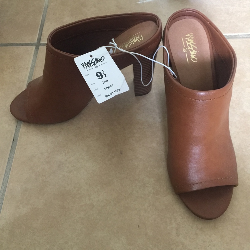New Heeled Camel Mules 9 1/2